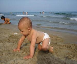 Puzzle Μωρό, στην παραλία